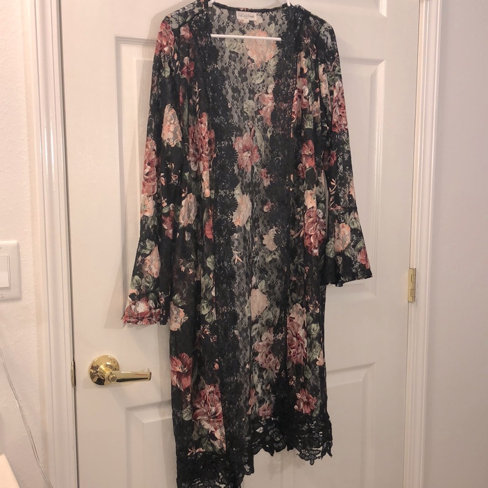 Black Floral Lace Duster